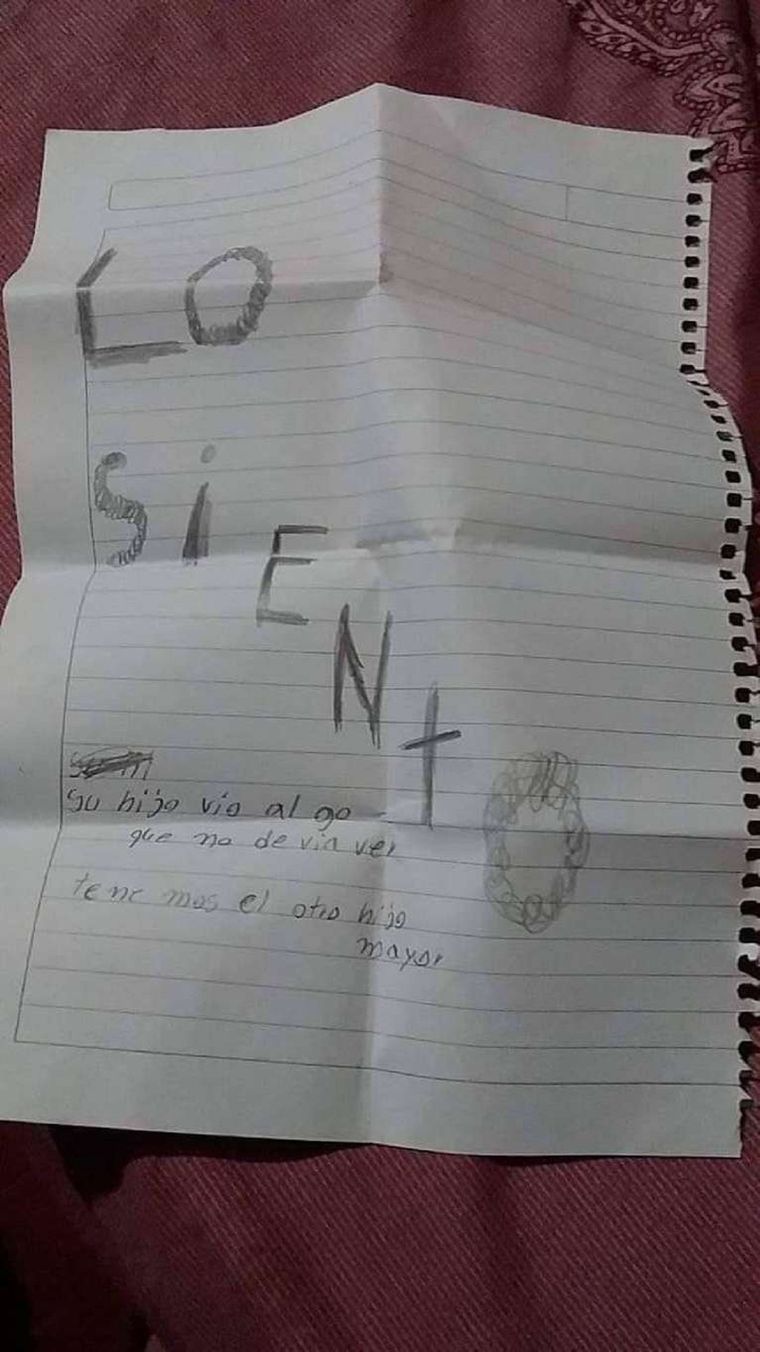 La carta que habría escrito el adolescente de 14 años tras matar a su hermano.