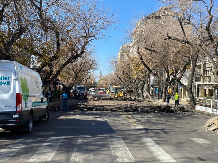 Un corte en calle Sarmiento impide su tránsito.&nbsp;