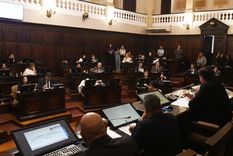 El Senado provincial discutirá la derogación del adicional docente en medio de la campaña electoral. Foto: Rodrigo DAngelo / MDZ