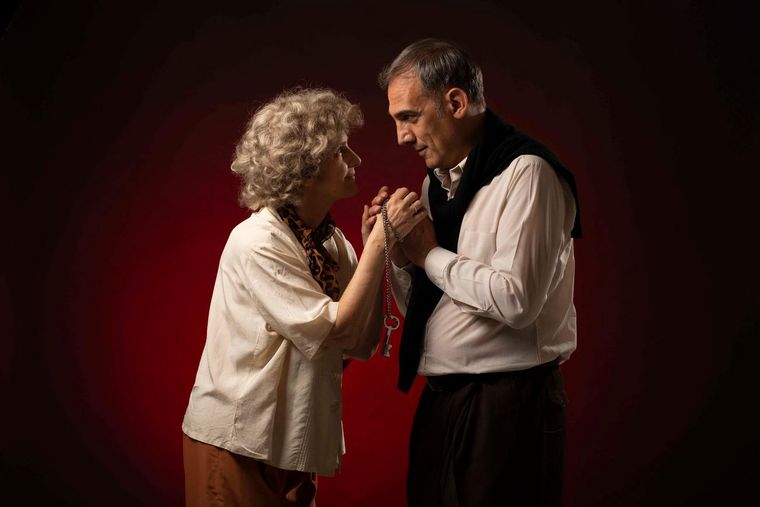 Silvia Kutika y Fabio Aste protagonizan El Cuarto de Verónica, una de las propuestas de la cartelera teatral de Villa Carlos Paz.