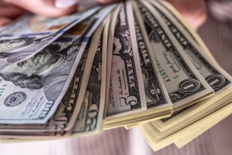 La victoria de La Libertad Avanza trajo aparejado un nuevo escenario para la cotización del dólar. La victoria de La Libertad Avanza trajo aparejado un nuevo escenario para la cotización del dólar.