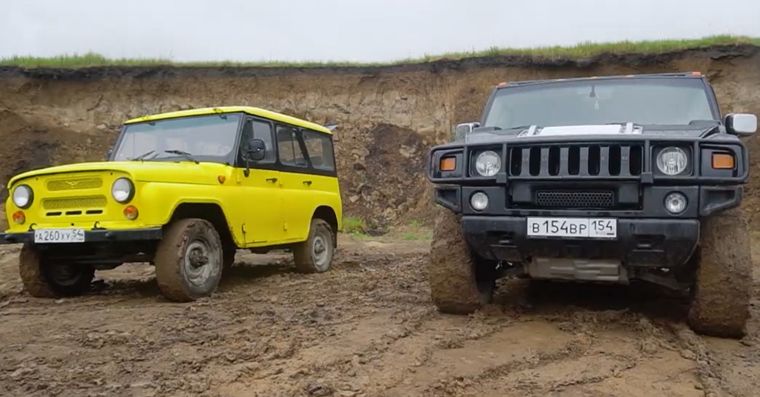 ¿Podrá un SUV ruso vencer a una Hummer? Foto: Garage 54