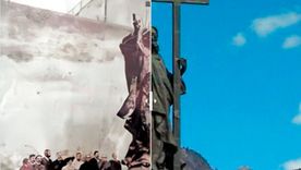 Desde el 13 de marzo de 1904 está el monumento del Cristo Redentor en el límite de Argentina y Chile.  Antes de que se trasladara a Mendoza por ferrocarril, la estatua de la obra fue presentada en el patio de un colegio católico (de la orden de los dominicos) de Buenos Aires. Foto: Revista Caras y Caretas - Mario Simonovich