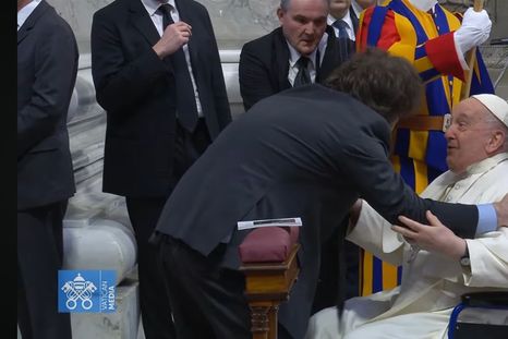 Javier Milei en su encuentro con el Papa Francisco Javier Milei en su encuentro con el Papa Francisco