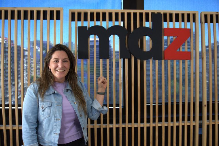 Manuela Castañeira, candidata a diputada nacional por el Nuevo MAS en la provincia de Buenos Aires, en la redacción de MDZ.