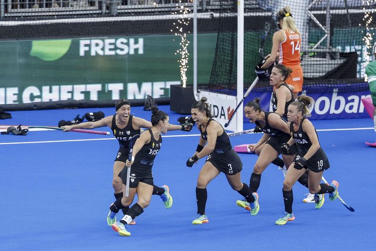 Las Leonas cortaron con la hegemonía de Países Bajos y son campeonas del mundo.