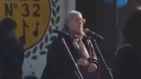 El discurso de la inspectora fue criticado. El discurso de la inspectora fue criticado.