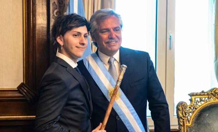 El hijo del Presidente realizó la denuncia por amenazas y discriminación