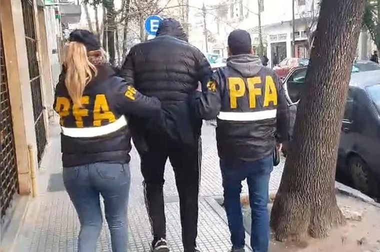 Grooming en Caballito: condenaron a 10 años de prisión a un cirujano pediátrico tras pedirle fotos sexuales a una niña que operó