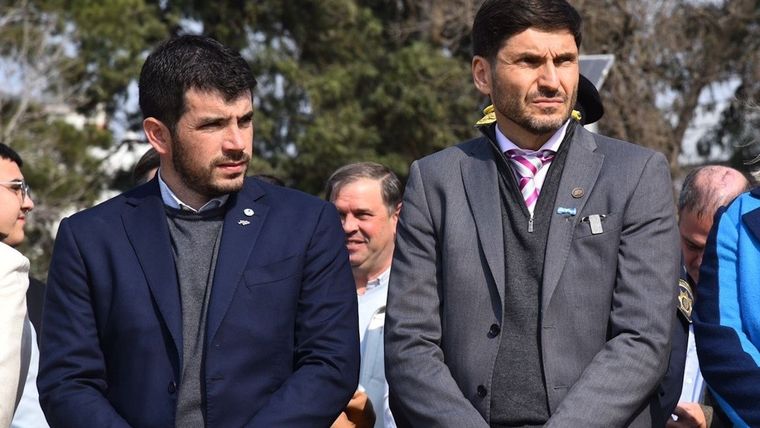 Chiarella junto al gobernador Pullaro