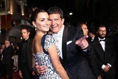Foto: https://www.lecturas.com/actualidad/penelope-cruz-deslumbra-alfombra-roja-cannes-mano-antonio-banderas_65963