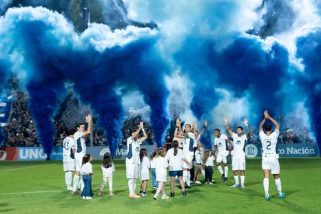 La Lepra cambiará de marca de indumentaria para la próxima temporada. La Lepra cambiará de marca de indumentaria para la próxima temporada.