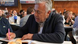 El gobernador Alfredo Cornejo tiene una novedad para los intendentes radicales. El gobernador Alfredo Cornejo tiene una novedad para los intendentes radicales.