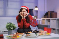 En estas épocas del año, la soledad es un problema para muchas personas. En estas épocas del año, la soledad es un problema para muchas personas.