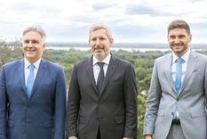 Los gobernadores Martín Llaryora, Maximliano Pullaro y Rogerio Frigerio. Foto: X.