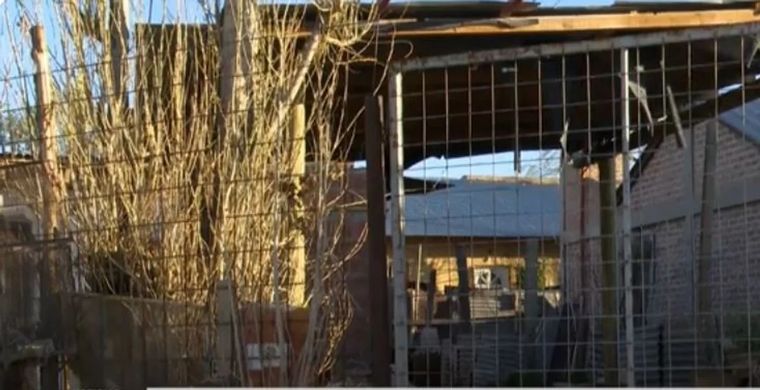 La casa en la que habría estado cautiva la joven que denunció a su novio por abuso sexual Foto: NA