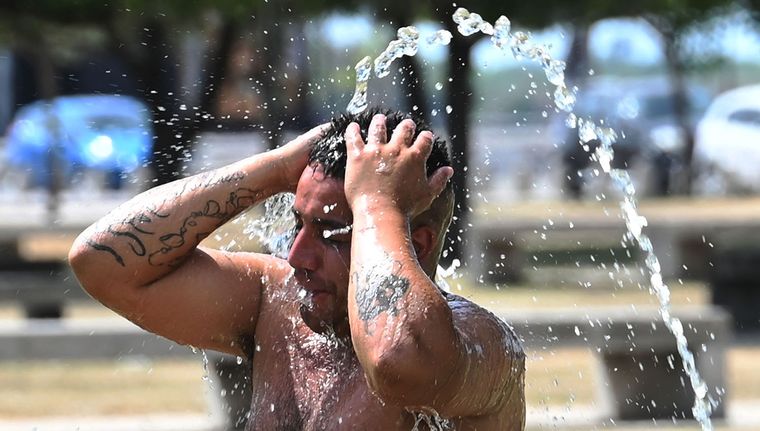 Pronóstico La ola de calor sigue golpeando a gran parte del país Foto: Télam Pronóstico La ola de calor sigue golpeando a gran parte del país Foto: Télam