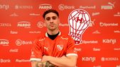 Walter Mazzanti generó molestia entre los hinchas de Huracán tras su pase a Independiente. Walter Mazzanti generó molestia entre los hinchas de Huracán tras su pase a Independiente.