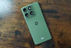 El Moto Edge 70 busca revolucionar el diseño de Motorola en la gama media.