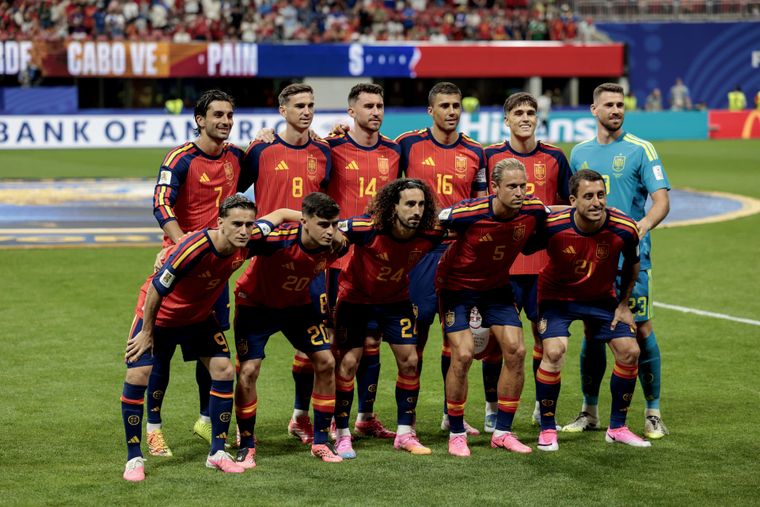 España lideró el Grupo H con 7 puntos, 5 goles a favor y ninguno recibido. España lideró el Grupo H con 7 puntos, 5 goles a favor y ninguno recibido.