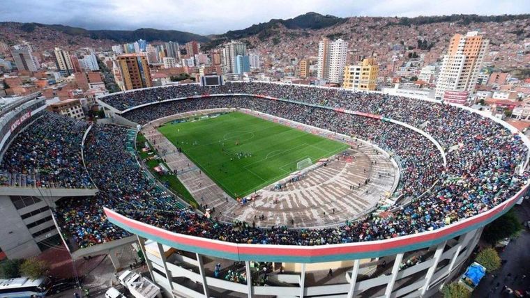 El Hernando Siles estará repleto para ver a los campeones del mundo. Foto: Télam