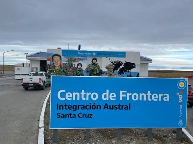 Tras el terremoto, se definió interrumpir el paso fronterizo de manera preventiva Foto: NA