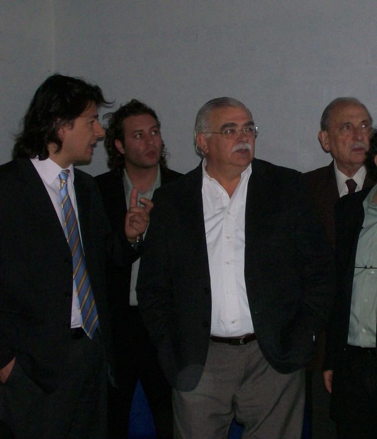 En la imagen el Subsecretario de Medio Ambiente junto al Intendente de Guaymallén Juan Manuel García, uno de los municipios participantes Foto: Prensa Gobierno de Mendoza