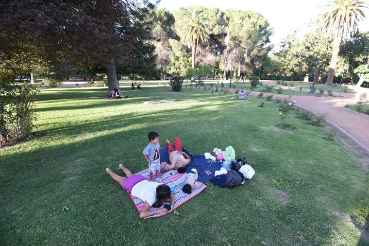 La máxima llegará a 33º este domingo en Mendoza. Foto: Maximiliano Ríos/MDZ