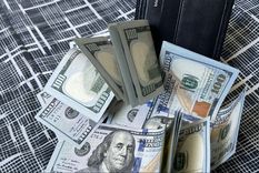 El dólar sigue bajando.