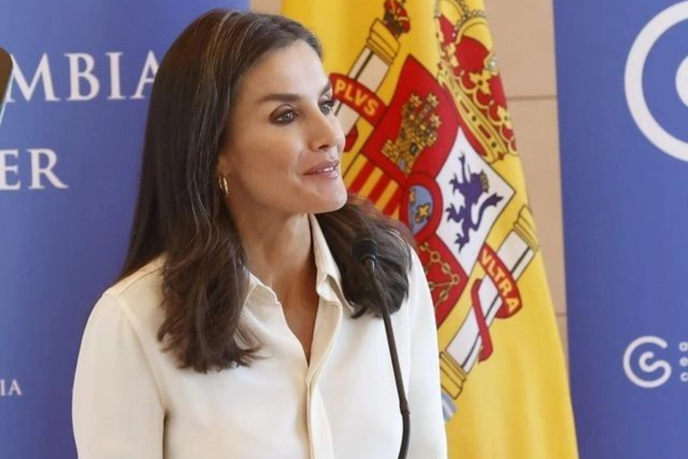 La reina Letizia siempre elige los mejores looks para los eventos de la relaeza. Foto: INSTAGRAM @queenletizia