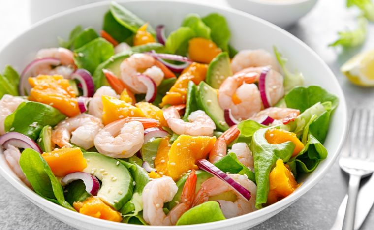 Ensalada de gambas y mango Una receta simple y deliciosa en pocos pasos Foto: Shutterstock