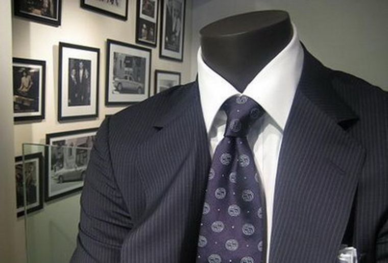 Se hacía pasar por un organizador de eventos.