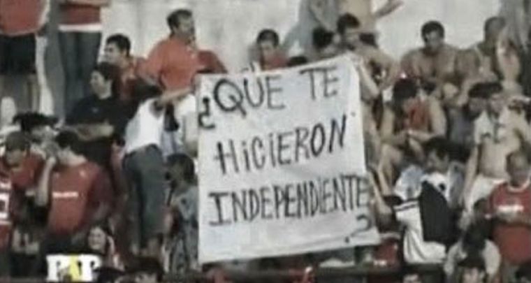 Los hinchas del Rojo, molestos con el resultado. Foto: Redes