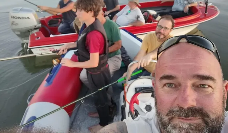 Buscan a cinco pescadores desaparecidos en el Río de La Plata. Foto: redes sociales.
