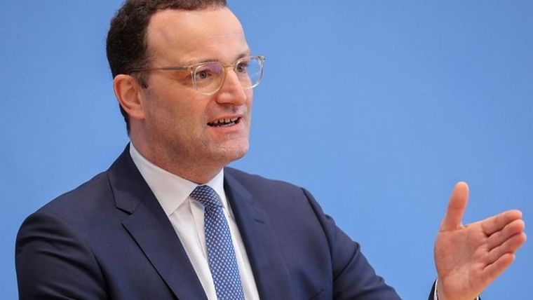 El ministro de Salud Jens Spahn pidió a los alemanes que se vacunen contra la covid-19. Foto: REUTERS