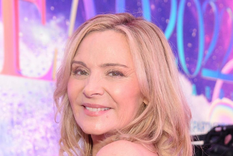 Kim Cattrall es una actriz británica que ha participado en series como Sex and the city, Sensitive skin, Glamorous, etc. Foto: Instagram @kimcattrall