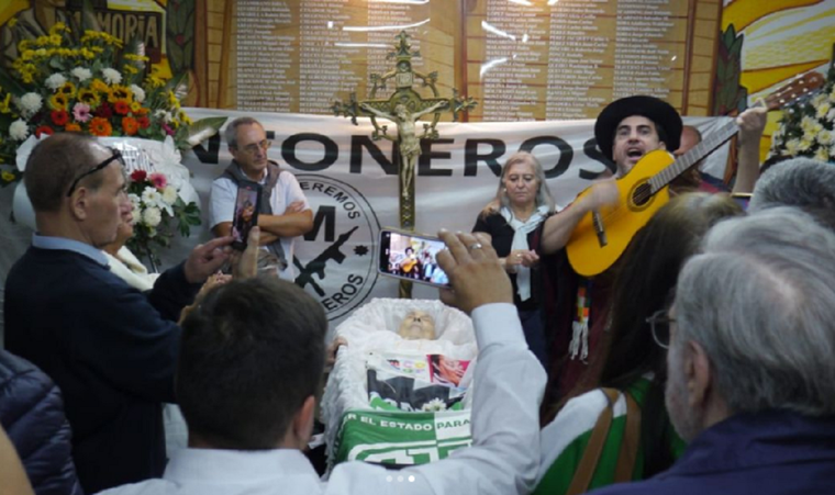 Así despedían a Roberto Cirilo Perdía