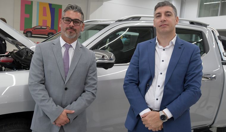 Emanuel Ontiveros, jefe de Ventas, y Leandro Lipari, gerente comercial de Lorenzo Automotores- Emanuel Ontiveros, jefe de Ventas, y Leandro Lipari, gerente comercial de Lorenzo Automotores-