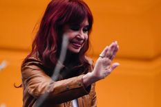 cristina volvio a cuestionar la politica economica de javier milei y diagnostico una economia en caida libre