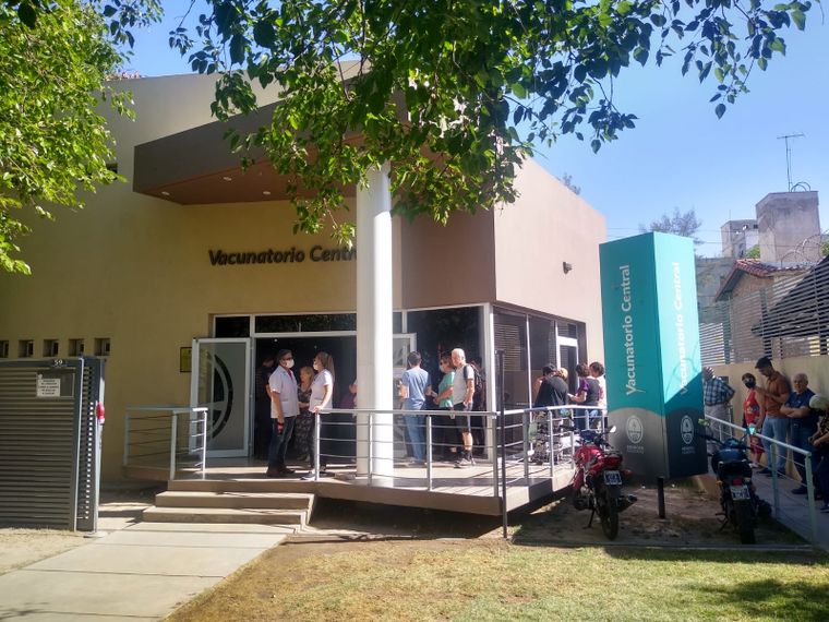 Vacunatorio Central de Mendoza Foto: Archivo MDZ