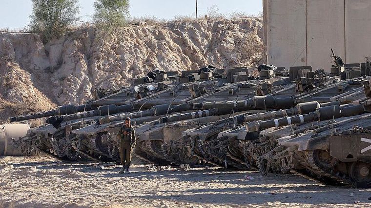 Israel se prepara para intensificar su ofensiva en Gaza.