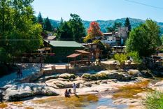 El pueblo peatonal cordobés ofrece tranquilidad y naturaleza en verano. El pueblo peatonal cordobés ofrece tranquilidad y naturaleza en verano.