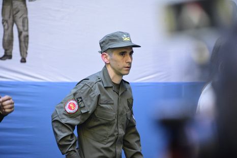 El gendarme subrayó que todavía hay ciudadanos de distintas nacionalidades atravesando las mismas condiciones de aislamiento y falta de garantías que él sufrió durante sus 448 días de cautiverio. El gendarme subrayó que todavía hay ciudadanos de distintas nacionalidades atravesando las mismas condiciones de aislamiento y falta de garantías que él sufrió durante sus 448 días de cautiverio.