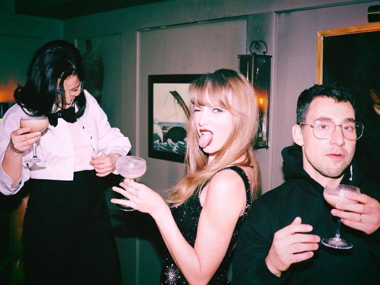 Taylor Swift festejó con sus amigos un año tremendo. Foto: Taylor Swift  / Instagram