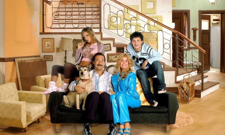 Con Flor Peña y Guillermo Francella a la cabeza, Casados con Hijos llega al teatro La obra está batiendo récords en venta de entradas