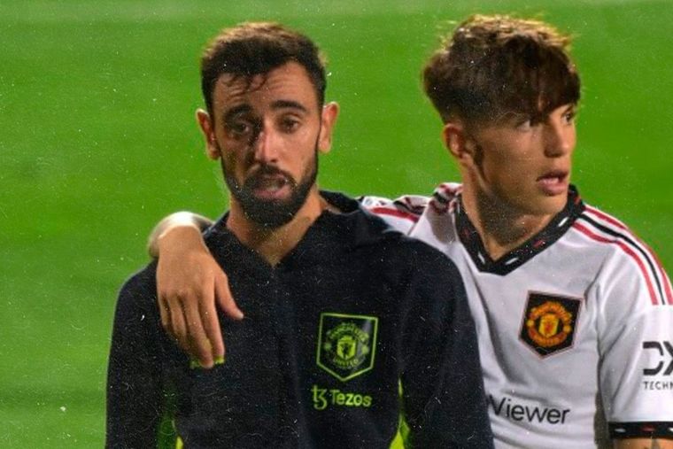 Bruno Fernandes habló sobre Garnacho y aseguró que el joven no tuvo la mejor actitud en la pretemporada del United. Foto: TNT Sports