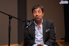 El diseñador Ricky Sarkany habló de sus nietos en la entrevista junto a Luli Fernández. 