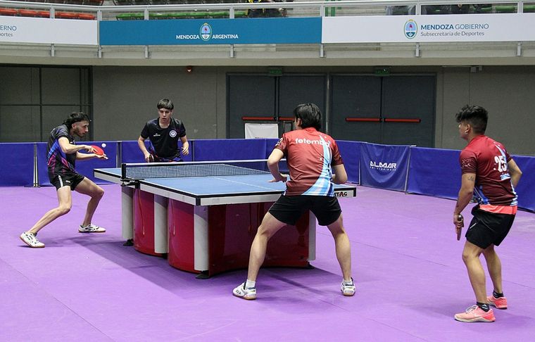 La primera etapa del torneo nacional cerró con 5 títulos de 8 posibles para Mendoza. Foto: gentileza Federación de tenis de mesa