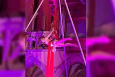 pole dance iglesia Parte del show que se vivió en la iglesia francesa. Foto: Twitter/FPost.