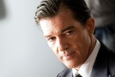 banderas hara de minero chileno en una pelicula